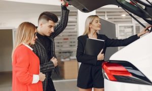 Почему стоит рассмотреть покупку автомобиля Geely: мнения владельцев и экспертов о качестве и надежности марки.