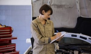 Полный список сервисных услуг для автомобилей премиум-класса: от планового ТО до сложного ремонта с описанием этапов и ценовых факторов